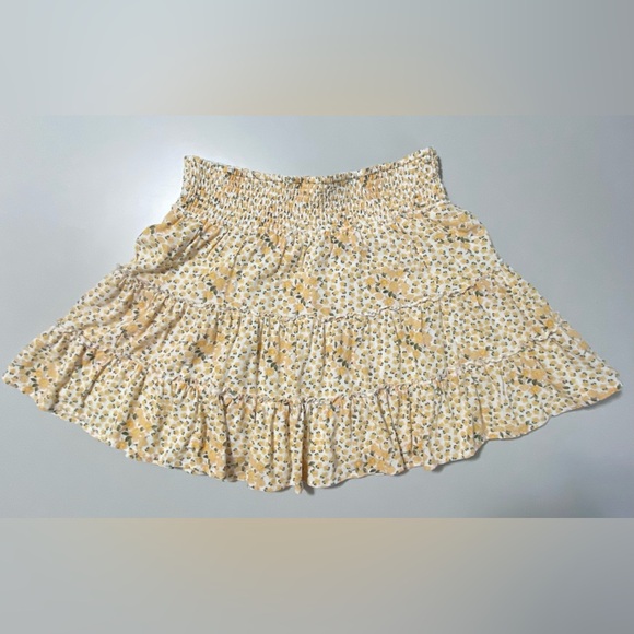 American Eagle Mini Skirt - Picture 2 of 13